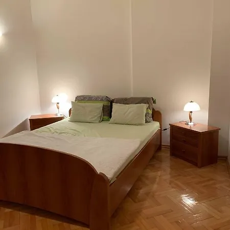 Appartamento Viki Apartment-main Square Skopje