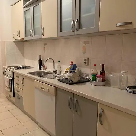 Appartamento Viki Apartment-main Square *